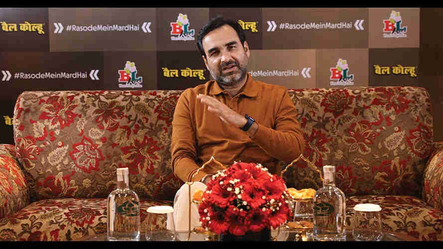C1. SSSN - PANKAJ TRIPATHI LIVE - Copy (2).jpg6
